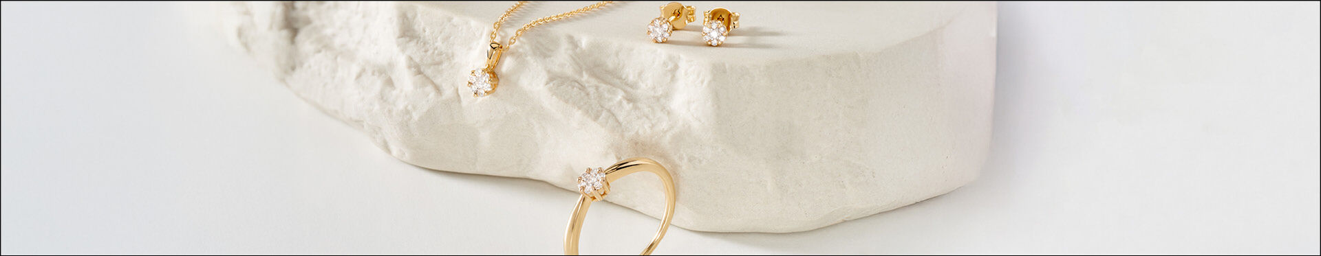 Entdecke Deinen OROVIVO Lieblingsschmuck, der Dich stark f&uuml;hlen l&auml;sst!