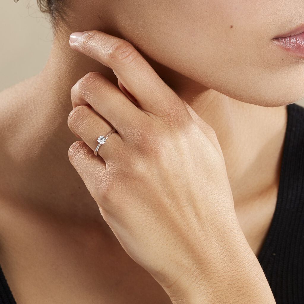 Solitaire Or Weiss Fiona Diamant Synthetique - Spannringe Damen | OROVIVO