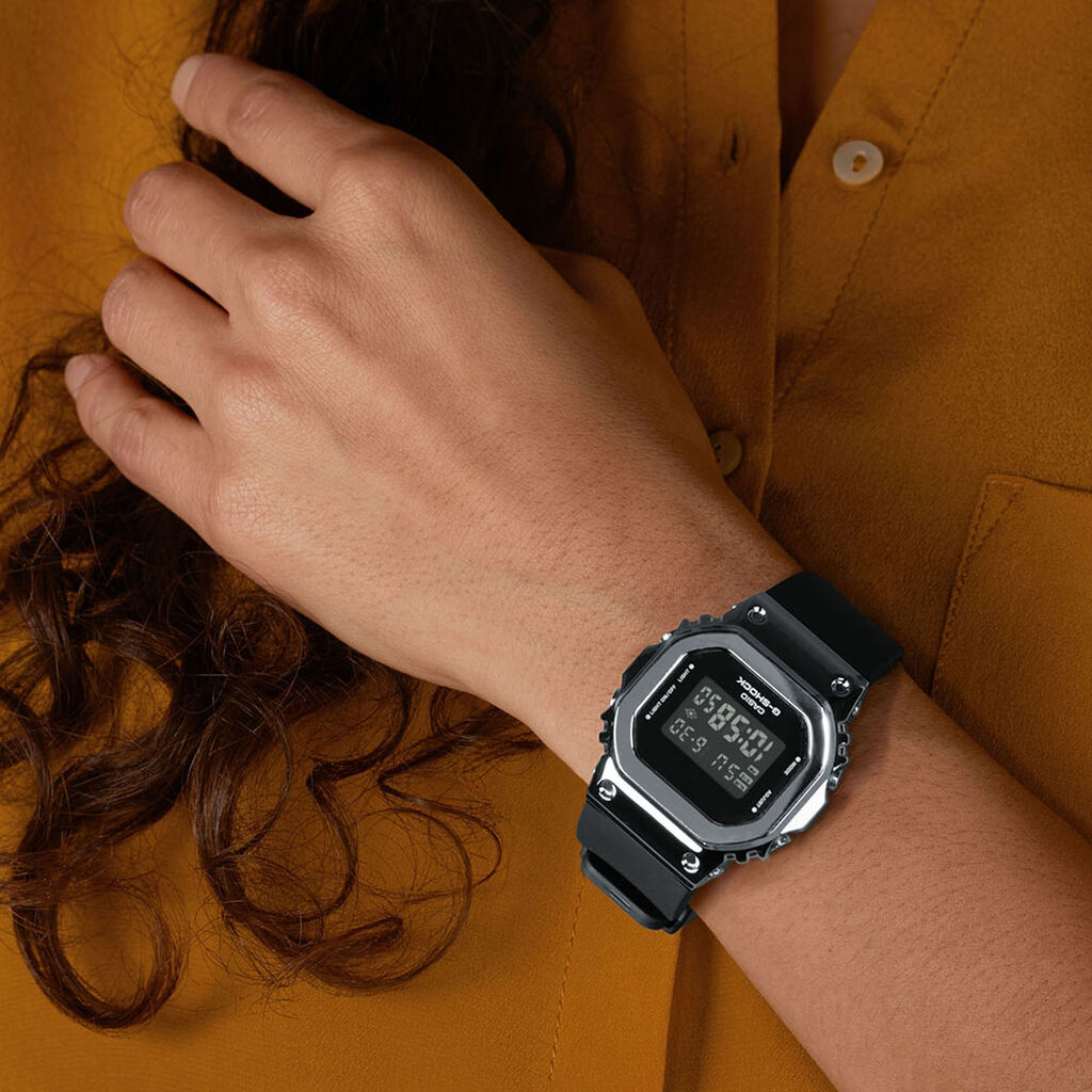 CASIO G-SHOCK Damenuhr GM-S5600-1ER Digital - Armbanduhren Damen | OROVIVO