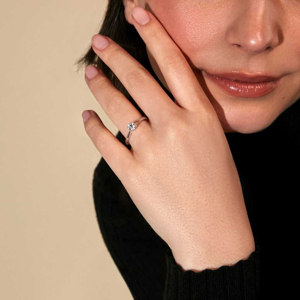 VICTORIA Damen Ring Wei&szlig;gold 585 (14 Karat) Diamant Wei&szlig; 0,52 ct