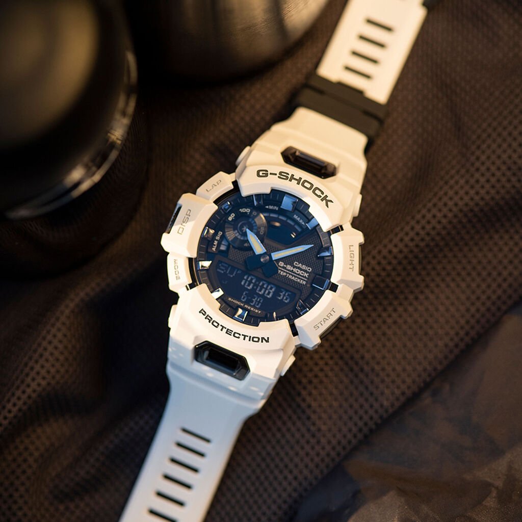CASIO G-SHOCK Herrenuhr G-Squad GBA-900-7AER Quarz Digital - Armbanduhren Herren | OROVIVO