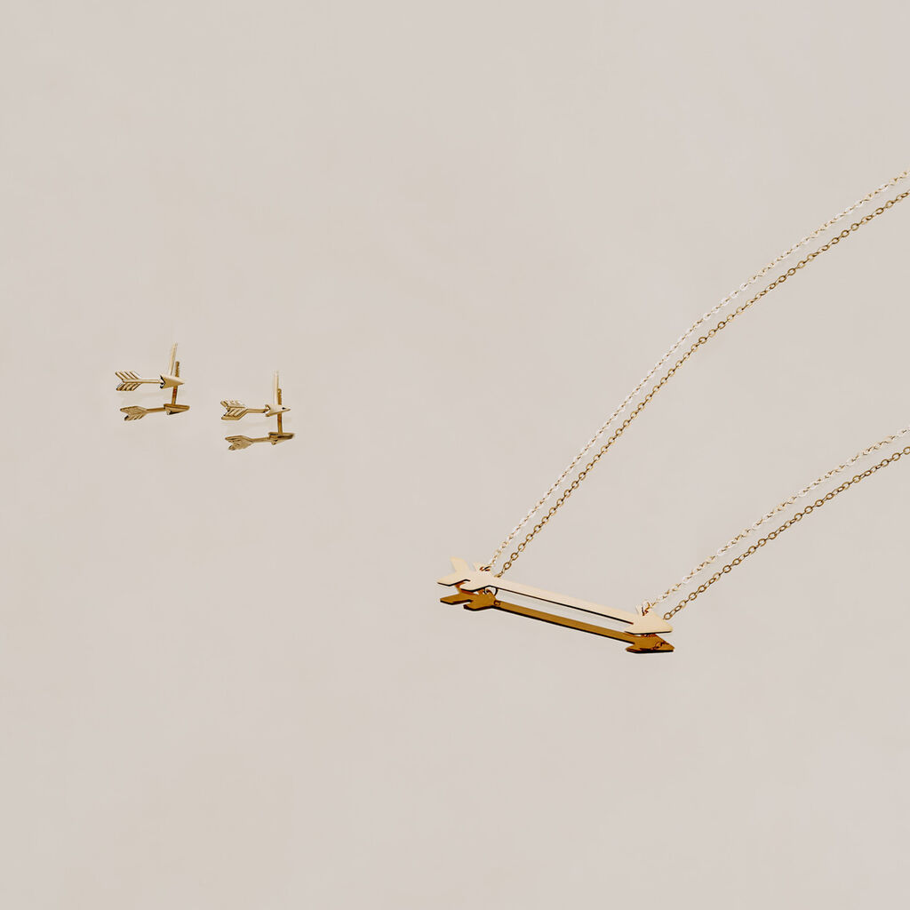 ORIANE Damen Collier Gold 375 (9 Karat) Pfeil