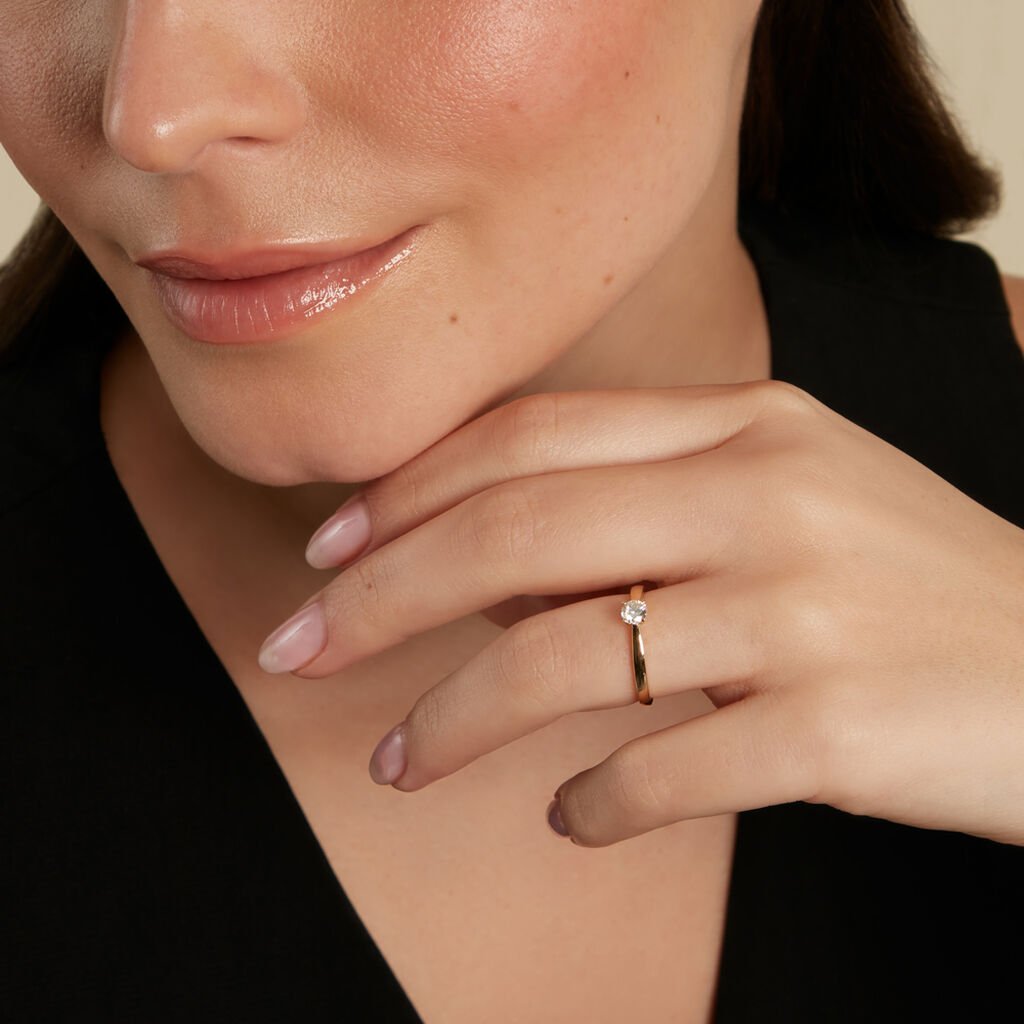 AURELA Damen Ring Gold 585 (14 Karat) Synthetischer Diamant Wei&szlig; 0,25 ct