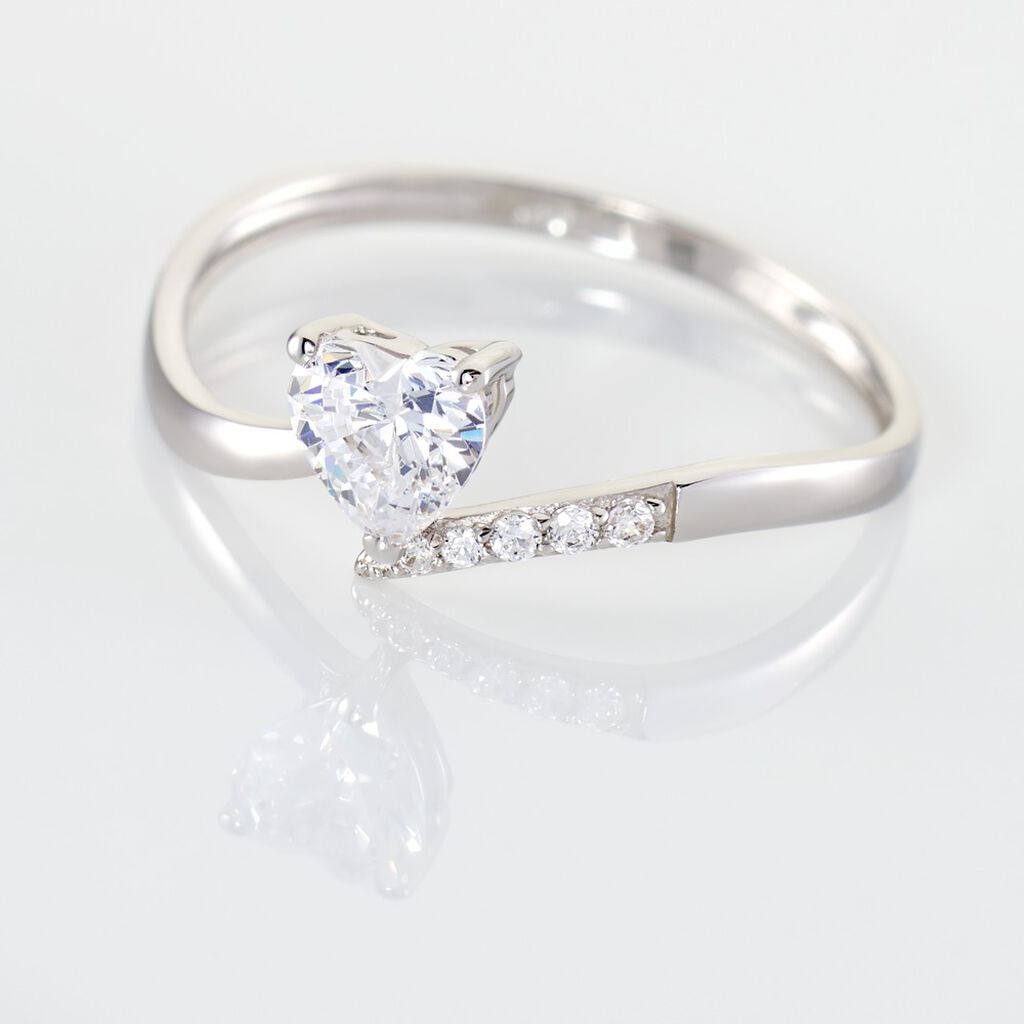 EVA Damen Ring Wei&szlig;gold 375 (9 Karat) Zirkonia Wei&szlig; 0,8 ct Herz